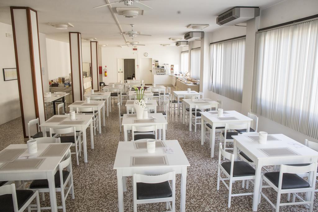 B&B Moresco Cattolica Extérieur photo